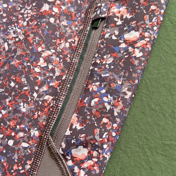 Athleta Rainier Printed Mauve Mesh Tight Leggings - Picture 9 of 13